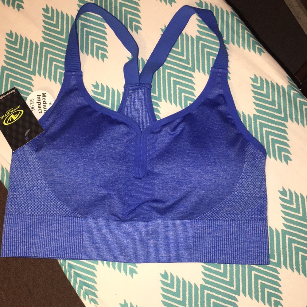 SOLD ~~~Sports bra📣❗️free with any purchase....